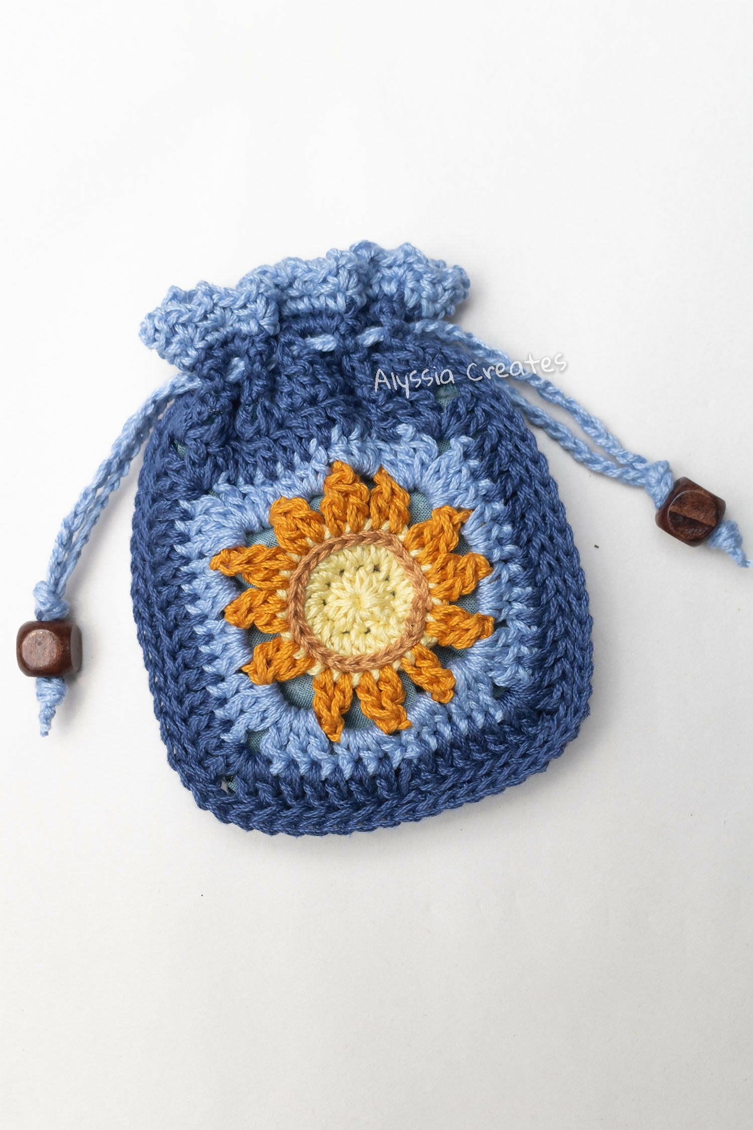 Sun and Moon Drawstring Pouch (Crochet)