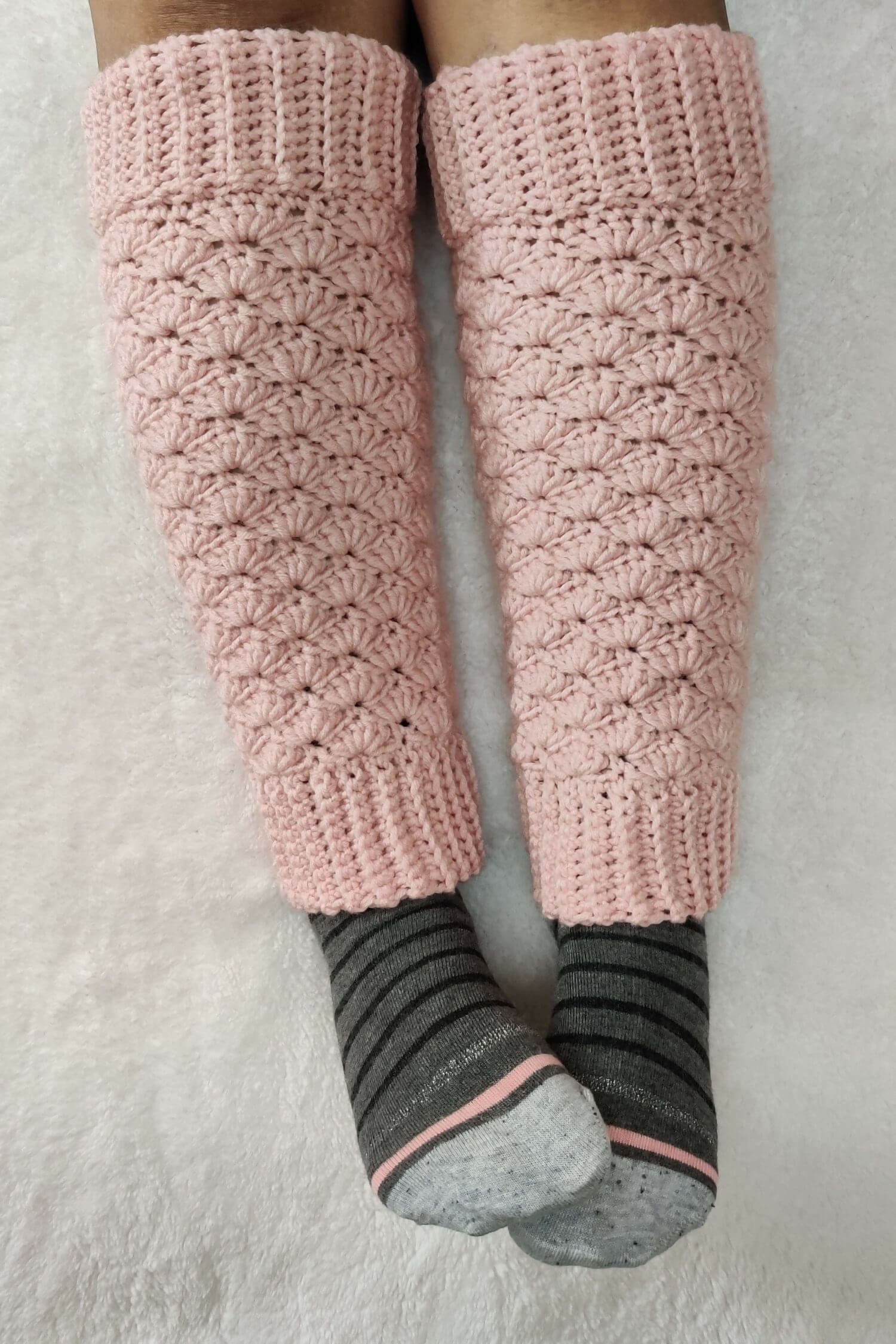 Shell Leg Warmers (Crochet)